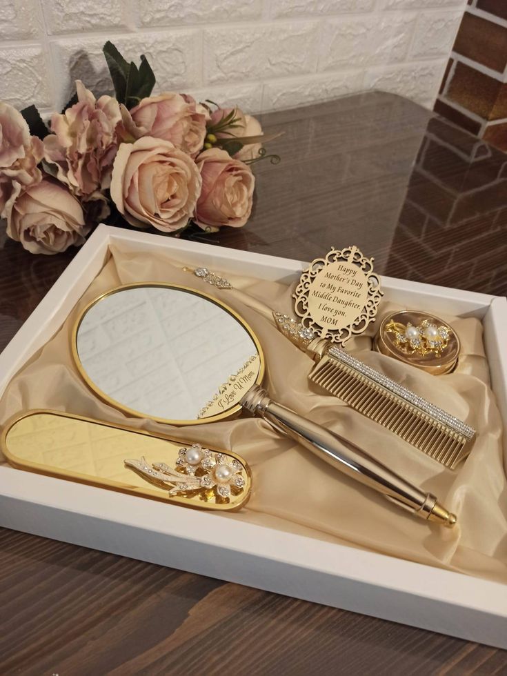 Customized Hand Mirrors for Weddings